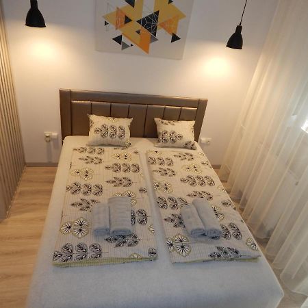 Pisztácia 2020 Apartman Kazincbarcika Esterno foto
