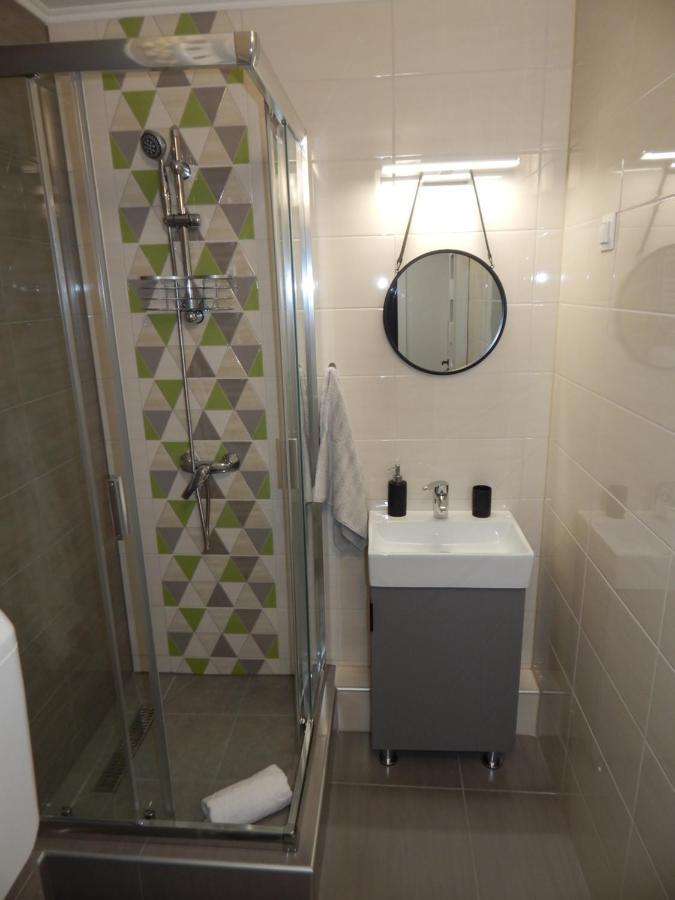 Pisztácia 2020 Apartman Kazincbarcika Esterno foto