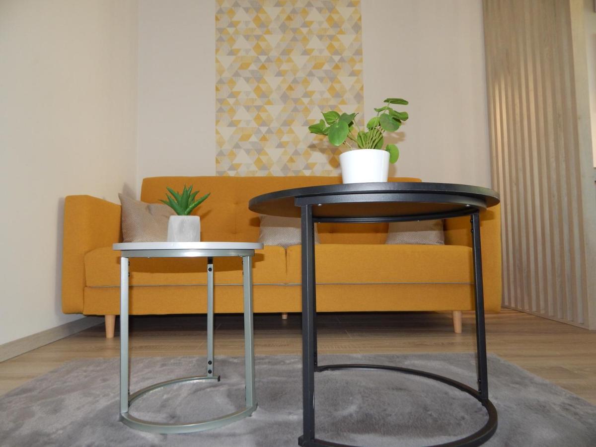 Pisztácia 2020 Apartman Kazincbarcika Esterno foto